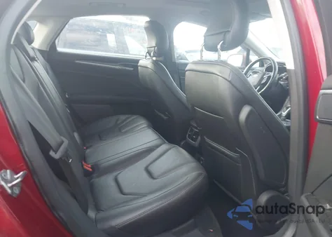 2013 Ford Fusion Titanium z USA, uszkodzony, nr VIN 3FA6P0D94DR316088